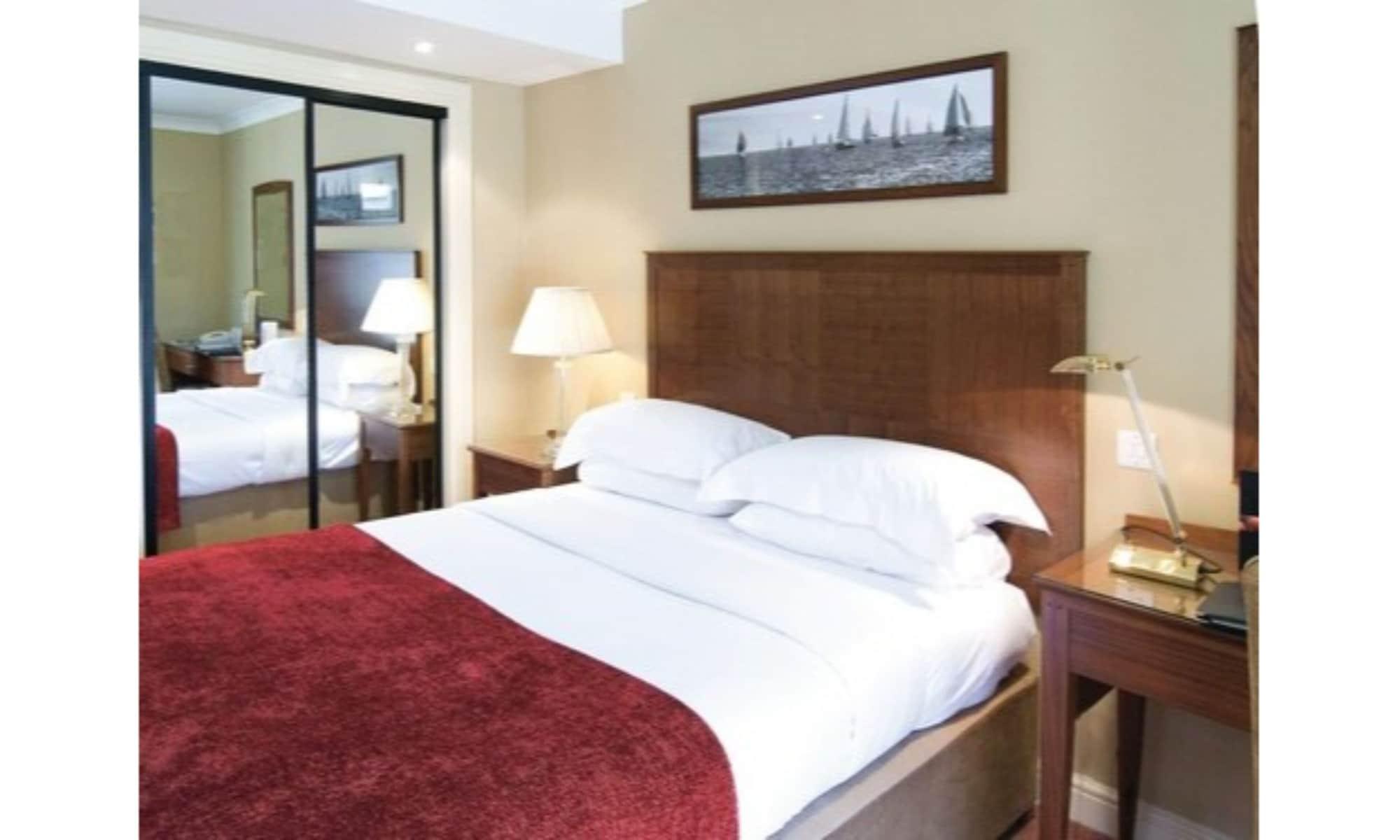 Macdonald Elmers Court Hotel Lymington Extérieur photo