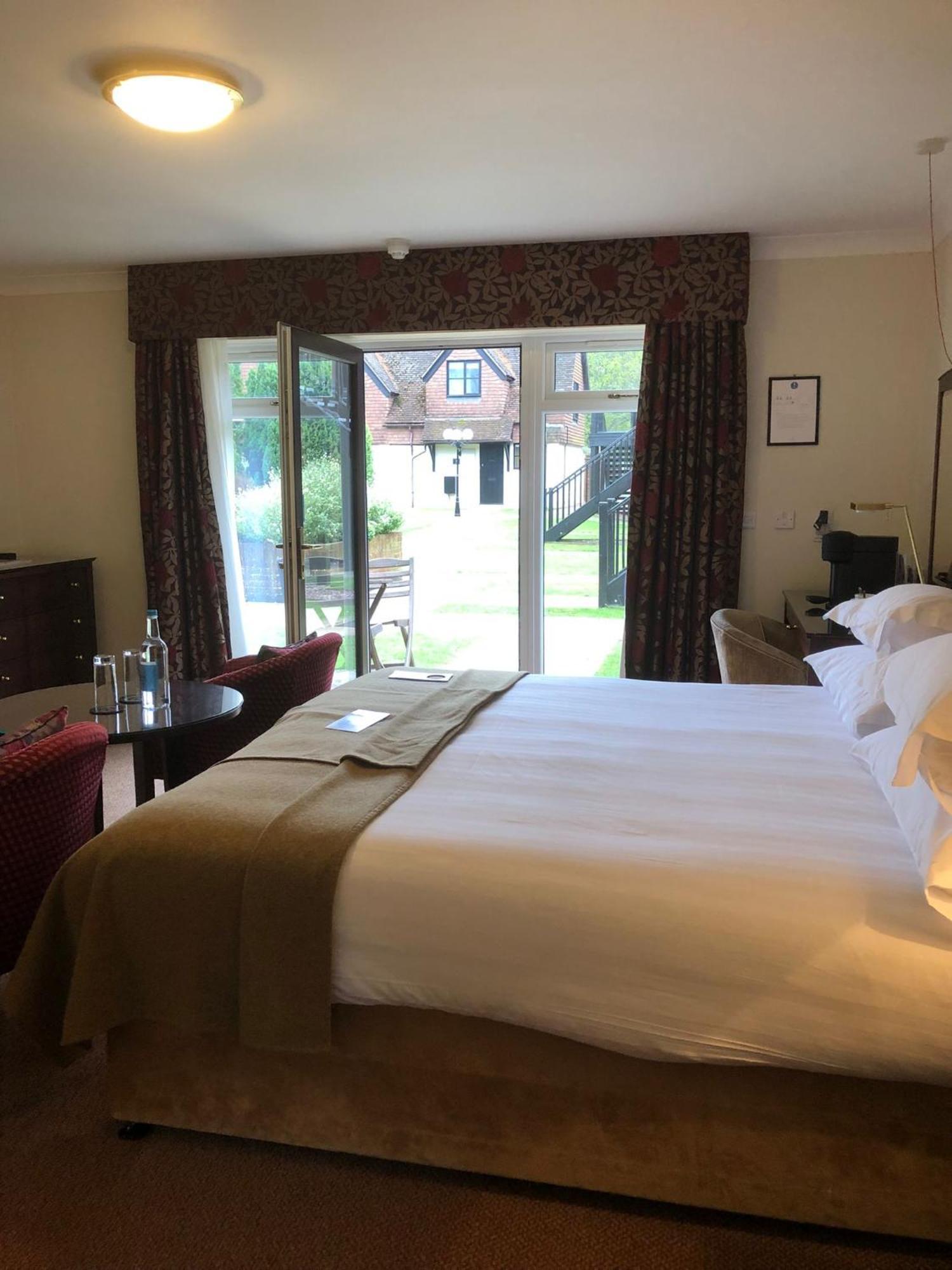 Macdonald Elmers Court Hotel Lymington Extérieur photo
