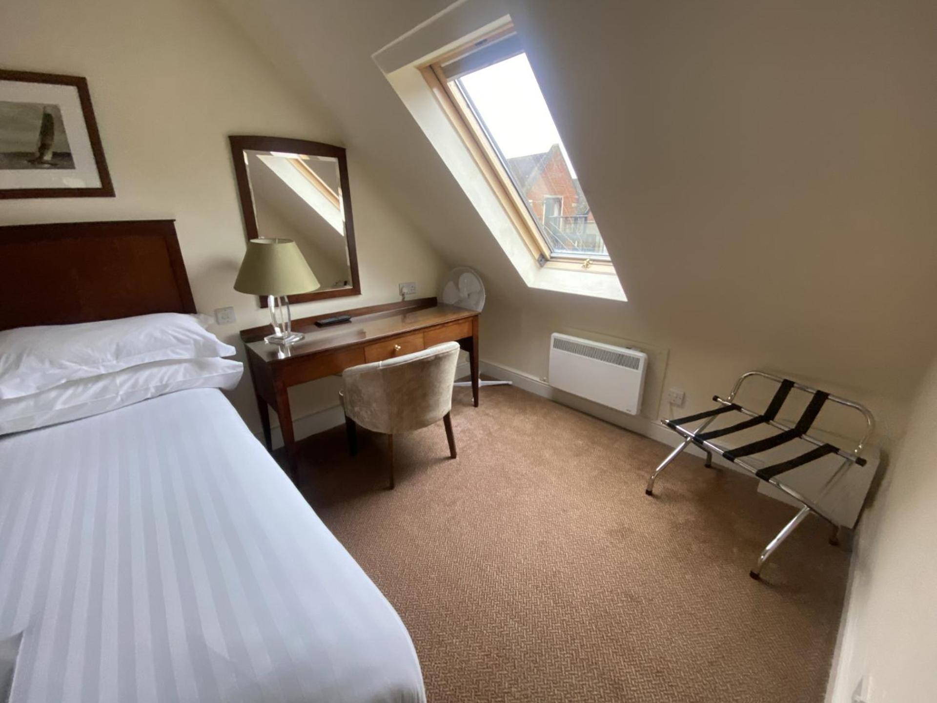 Macdonald Elmers Court Hotel Lymington Extérieur photo